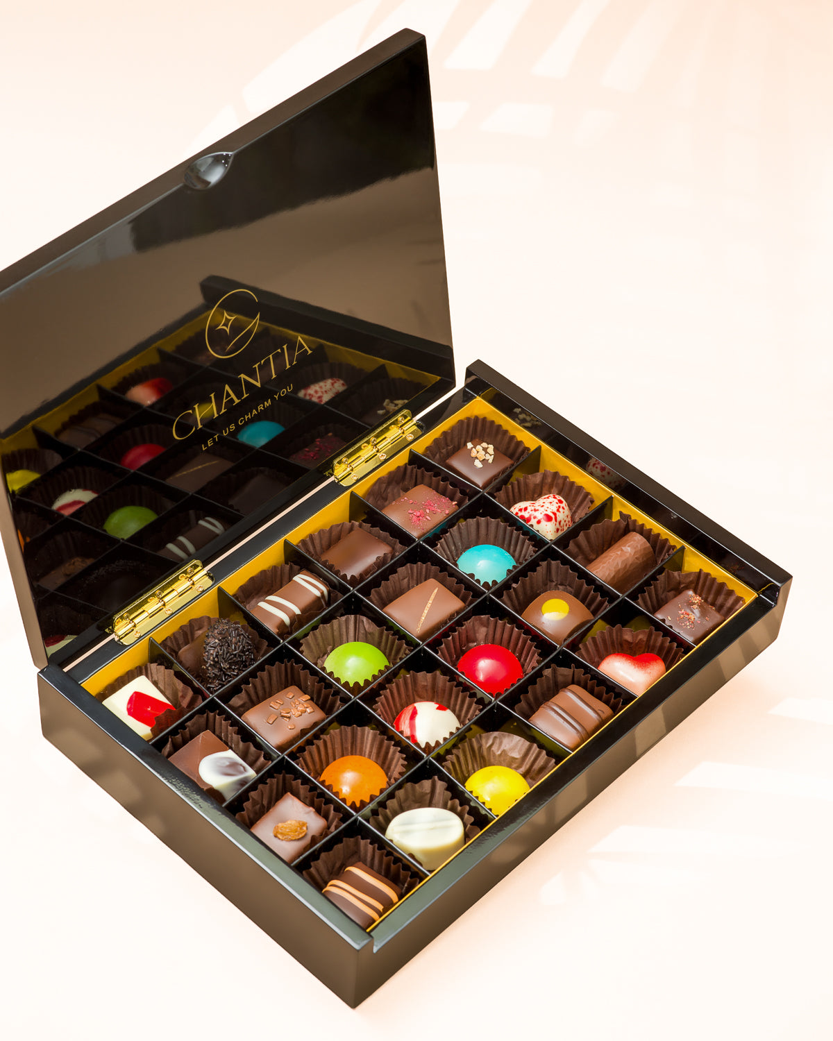 Praline Cutie Cadou "Wood", 24 Praline